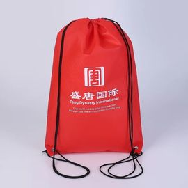 Chine Sacs à dos rouges de cordon de sports d'impression offset avec le matériel de toile de coton fournisseur
