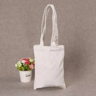 Chine Sac de achat imprimé de toile de coton, sac d&#039;emballage blanc de coton de logo fait sur commande société